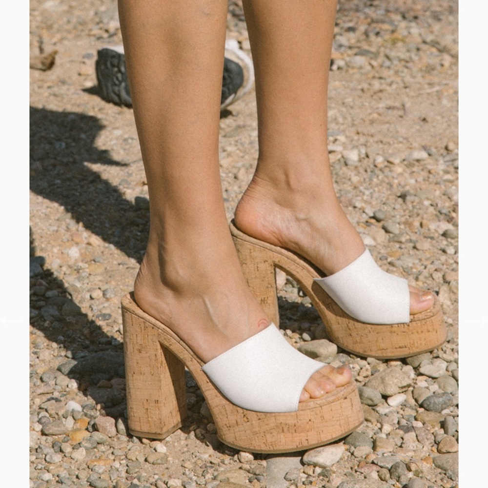 Platform sandals, brand new size 37, in box